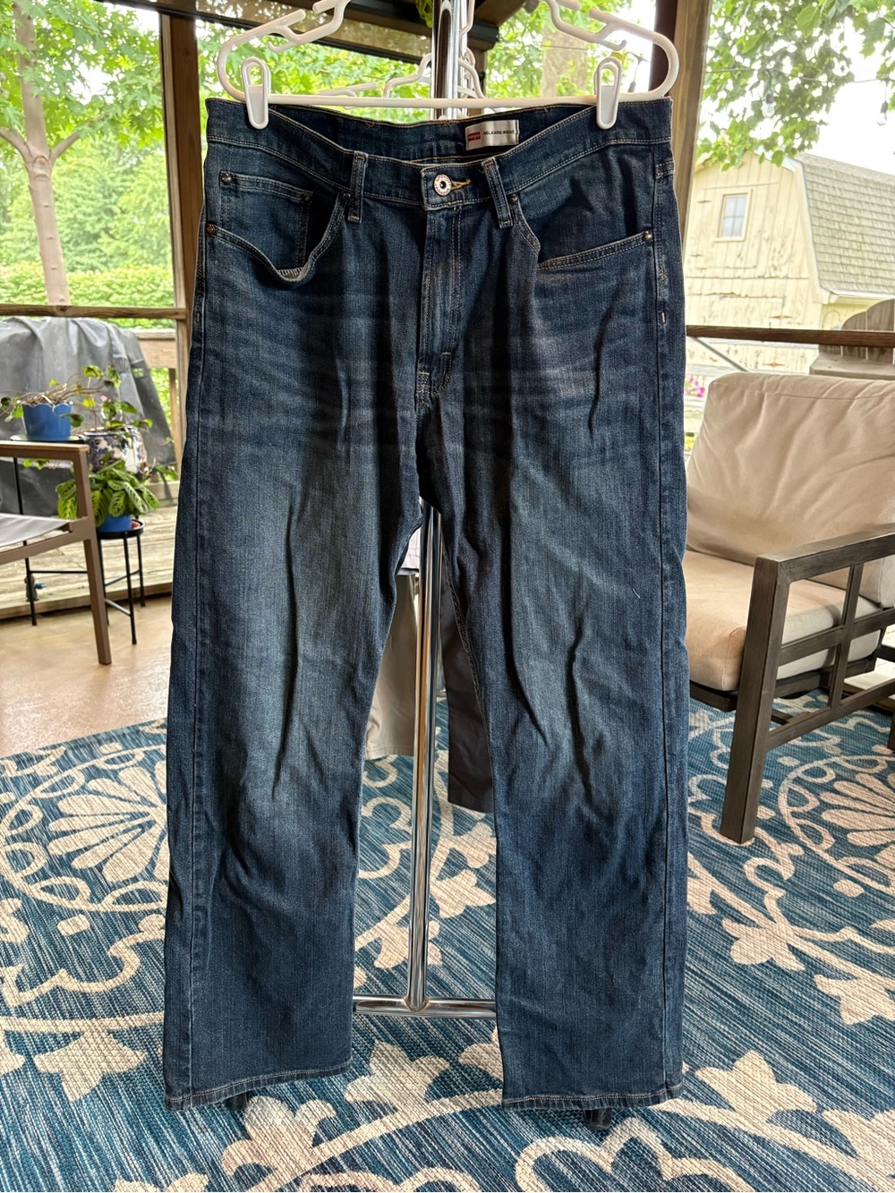 Men’s Wrangler relaxed fit boot cut jeans